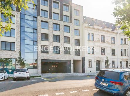 1 | Pronájem - malý objekt/garáž