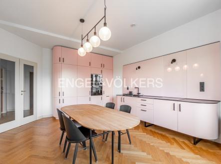 4 (2) | Pronájem bytu, 3+1, 120 m²