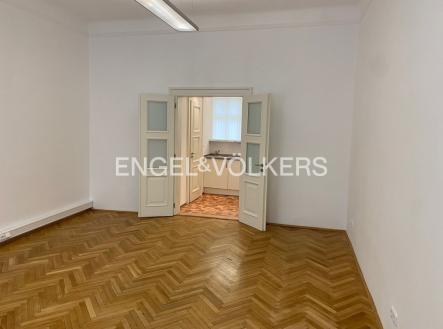 3 | Pronájem - komerční objekt, jiný, 60 m²