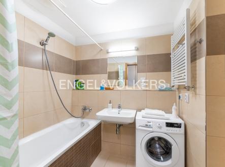 4 | Pronájem bytu, 1+kk, 40 m²