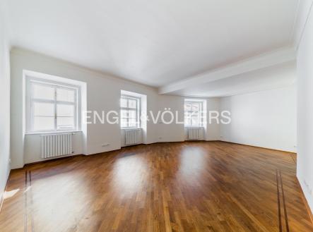 Pronájem bytu, 4+1, 170 m² obrázek