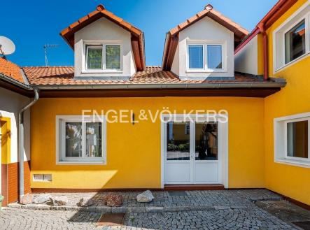 P1256934-HDR_web | Pronájem - obchodní prostor, 63 m²