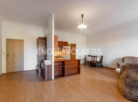 4 | Pronájem bytu, 2+kk, 76 m²