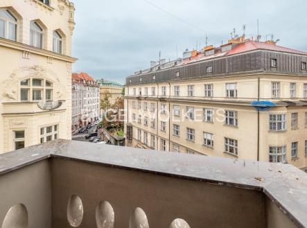 P1401530_web | Pronájem bytu, 5+1, 184 m²