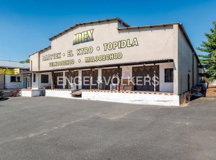 P1378818_web | Pronájem - kanceláře, 2 550 m²