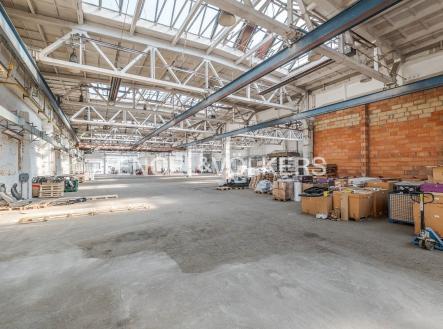 4 | Pronájem - komerční objekt, sklad, 648 m²