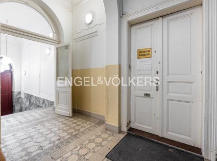 P1133205_web | Pronájem - obchodní prostor, 146 m²