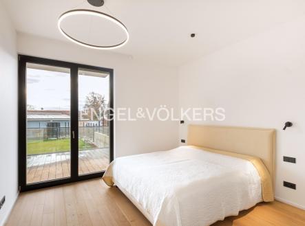 4 | Pronájem bytu, 2+kk, 55 m²