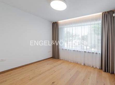 4 | Pronájem bytu, 3+kk, 69 m²
