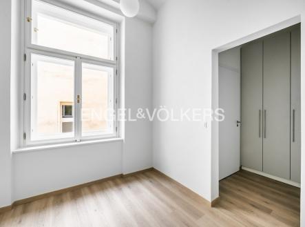 3 | Pronájem bytu, 2+kk, 37 m²