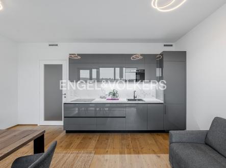 2 | Pronájem bytu, 1+kk, 33 m²