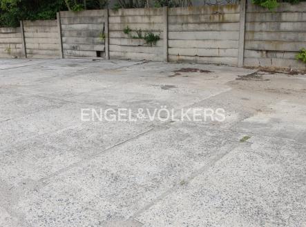 F_0014_A05_9043_web_(1200x800px) | Pronájem - malý objekt/garáž