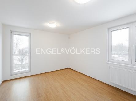 P1434954_web | Pronájem - dům/vila, 400 m²