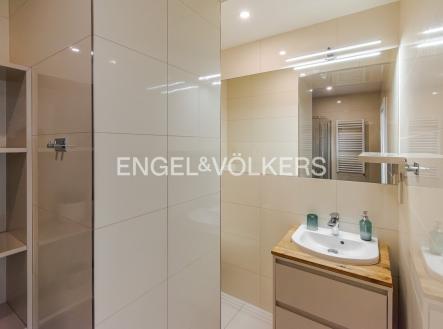 4 | Pronájem bytu, 1+kk, 30 m²