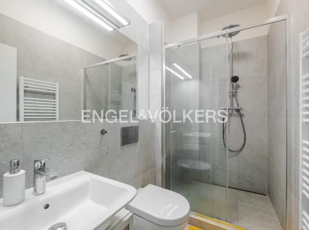 4 | Pronájem bytu, 1+kk, 33 m²