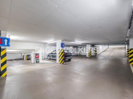 P1466616_web | Pronájem - malý objekt/garáž