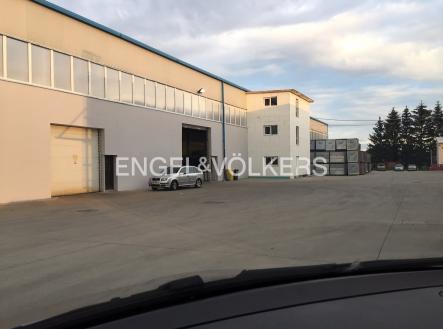 IMG_4527_e_web | Pronájem - komerční objekt, sklad, 961 m²