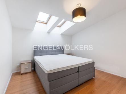 4 | Pronájem bytu, 2+kk, 55 m²