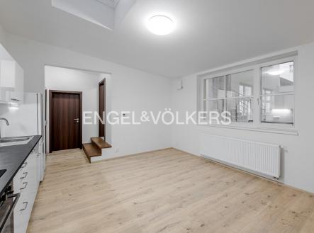 P1455629_web | Pronájem bytu, 2+kk, 46 m²