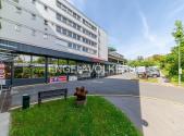 Pronájem - obchodní prostor, 1 460 m²