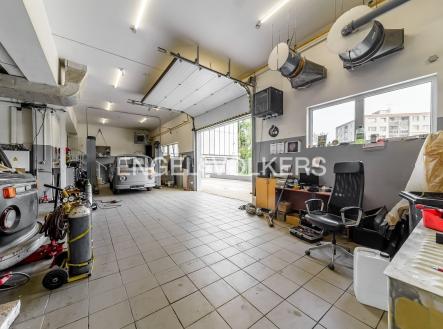 DSC_9943-HDR_web | Pronájem - obchodní prostor, 1 460 m²