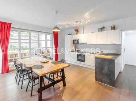 1 | Pronájem - dům/vila, 217 m²