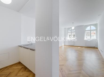 Pronájem bytu, 3+kk, 85 m²