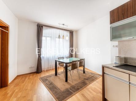 Pronájem bytu, 2+1, 85 m² obrázek