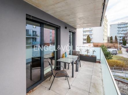 3 | Pronájem bytu, 2+kk, 56 m²