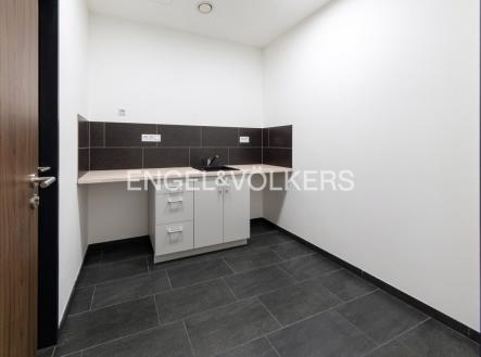 4 | Pronájem - kanceláře, 18 m²