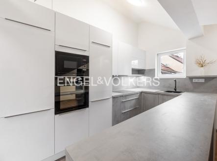 P1466726-HDR_web | Pronájem bytu, 2+kk, 74 m²