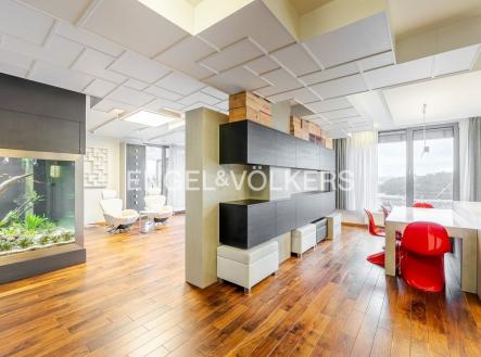 Pronájem bytu, 4+kk, 165 m² obrázek