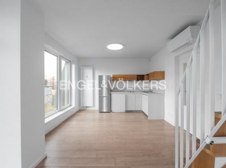 Pronájem bytu, 2+kk, 62 m² obrázek