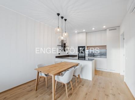 P1178753_web | Pronájem bytu, 2+kk, 58 m²