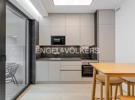 2 | Pronájem bytu, 2+kk, 58 m²