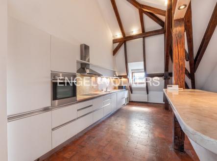 2 | Pronájem bytu, 5+1, 304 m²