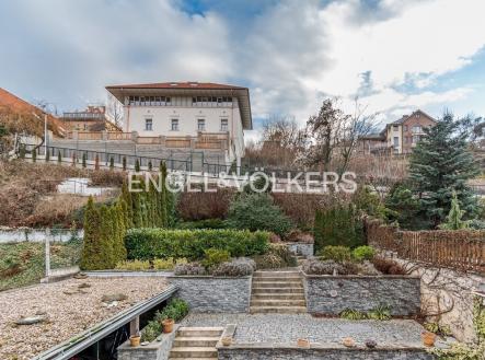 3 | Pronájem - dům/vila, 217 m²