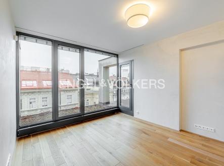 4 | Pronájem bytu, 2+kk, 67 m²