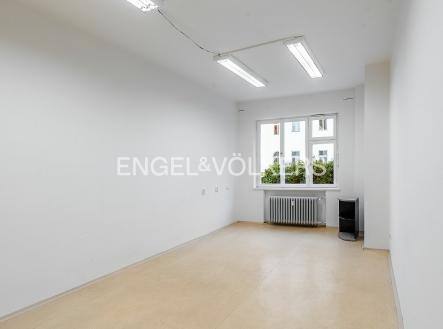 1 | Pronájem - kanceláře, 63 m²