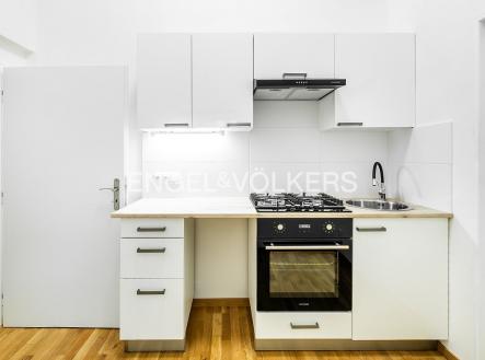 3 | Pronájem bytu, 1+1, 43 m²