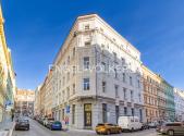Pronájem - restaurace, 364 m²