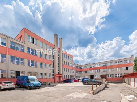 Pronájem - kanceláře, 41 m²