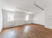 Pronájem - kanceláře, 131 m²