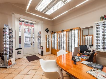 2 | Pronájem - obchodní prostor, 119 m²