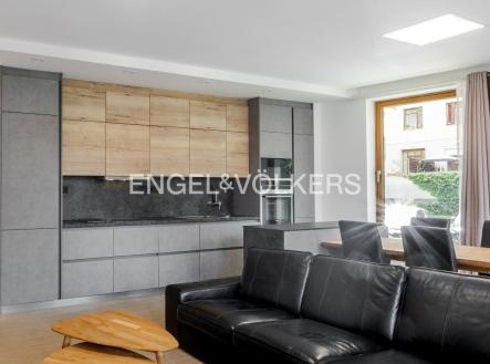 2 | Pronájem bytu, 3+kk, 79 m²