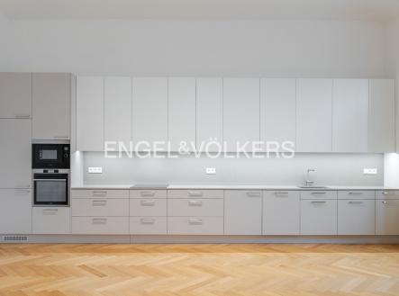 2 | Pronájem bytu, 2+kk, 164 m²
