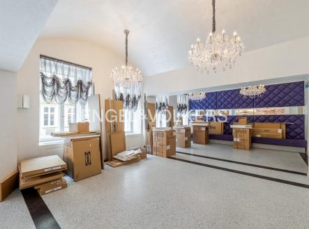 2 | Pronájem - restaurace, 221 m²