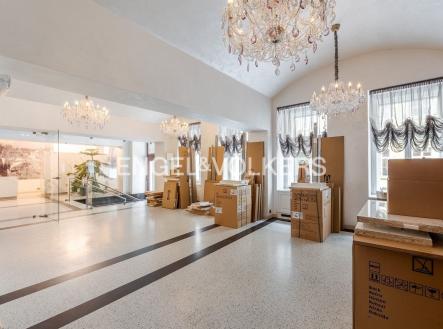 3 | Pronájem - restaurace, 221 m²