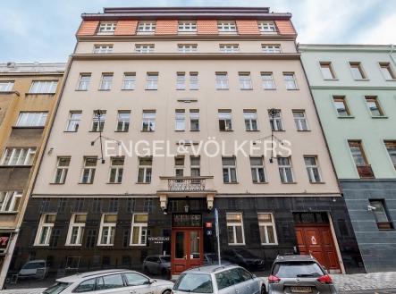 1 | Pronájem - restaurace, 221 m²