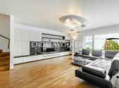 Pronájem - dům/vila, 473 m²